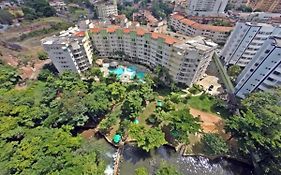 Flats Paradise • Vista Rio e Piscinas • Prox HotPark